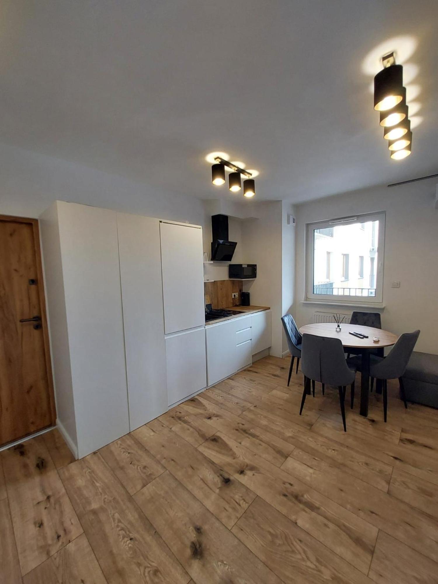 Apartments Posnania Parking Samodzielne Zameldowanie 24H 포즈난 객실 사진